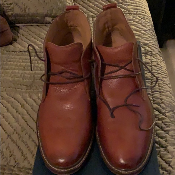 wide chukka boots